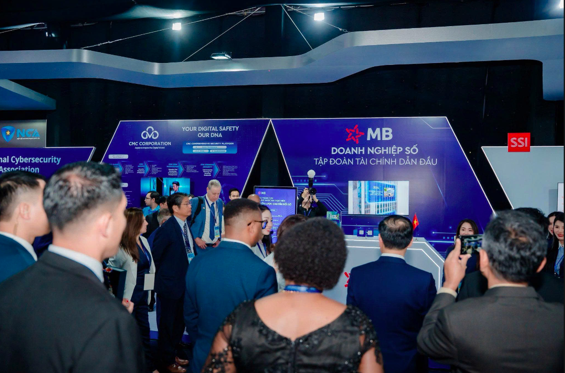 “Không một mình” – MB đồng hành cùng Công ước Hà Nội, kiến tạo không gian số an toàn cho người Việt